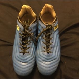 Blue bravo soccer cleats size 10
